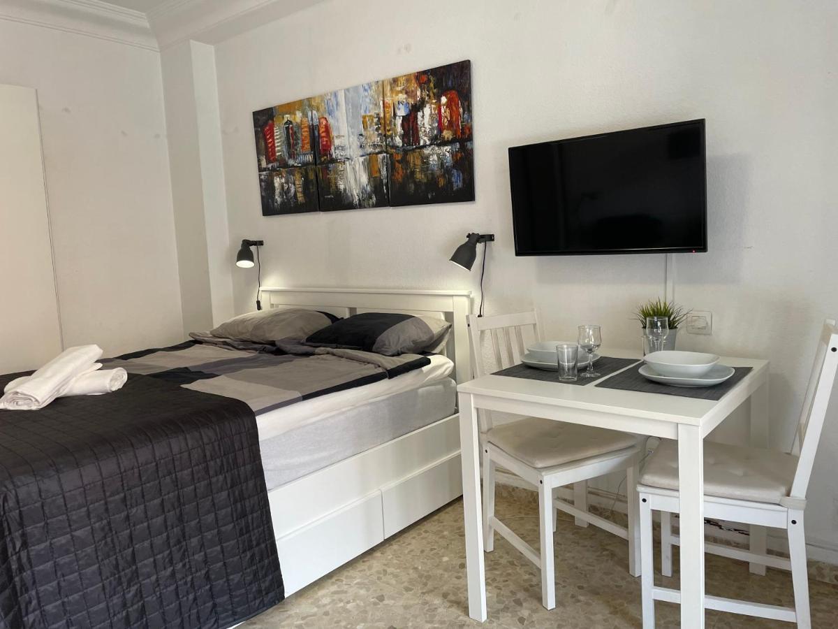 Fuengirola, Los Boliches - Nice Studio Right On The Beach. 외부 사진