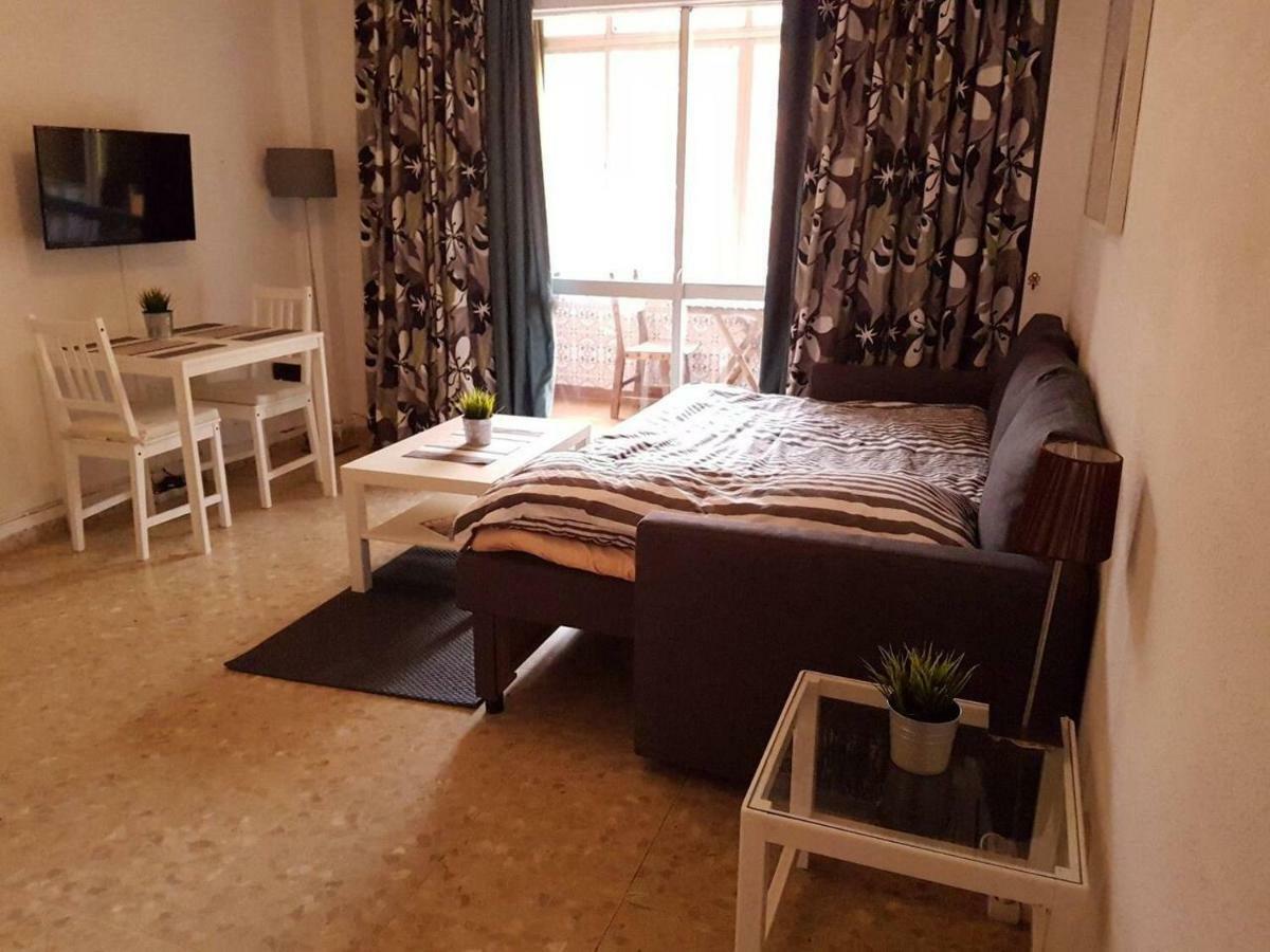 Fuengirola, Los Boliches - Nice Studio Right On The Beach. 외부 사진